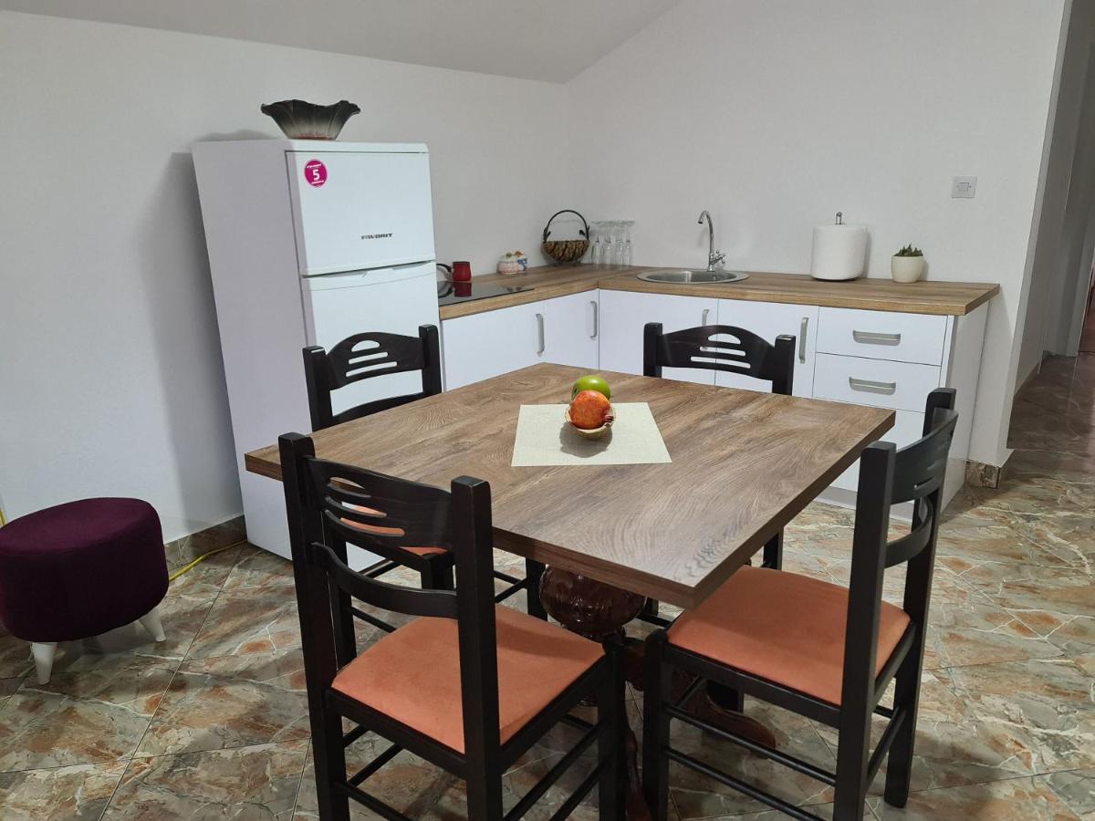 Js Apartmani Nikšić Exterior foto
